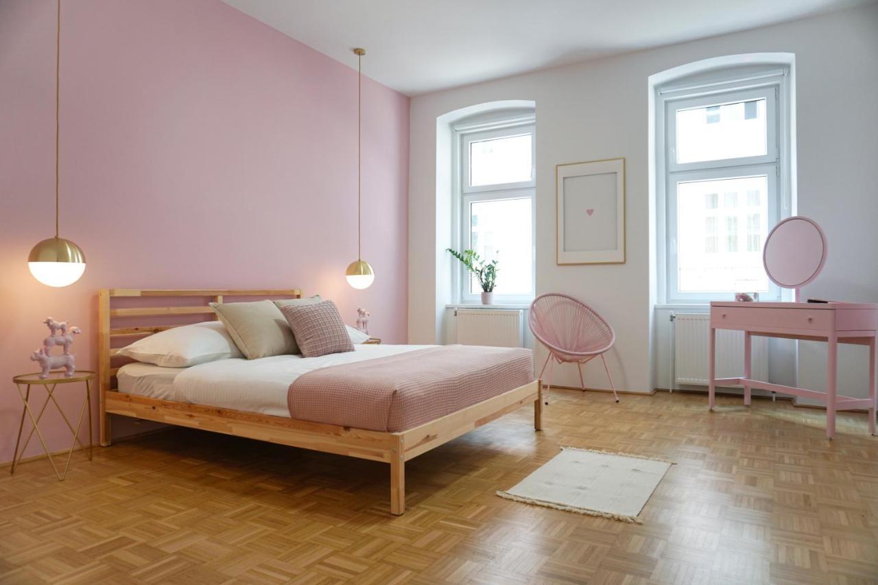 Vibrant Design Apartments - Full Kitchen - Wi-Fi - 18 Mins To City Centre Vienna Luaran gambar