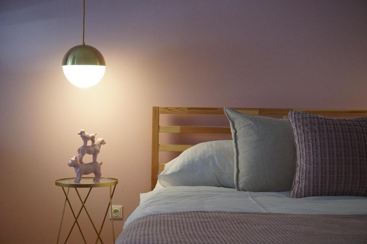 Vibrant Design Apartments - Full Kitchen - Wi-Fi - 18 Mins To City Centre Vienna Luaran gambar