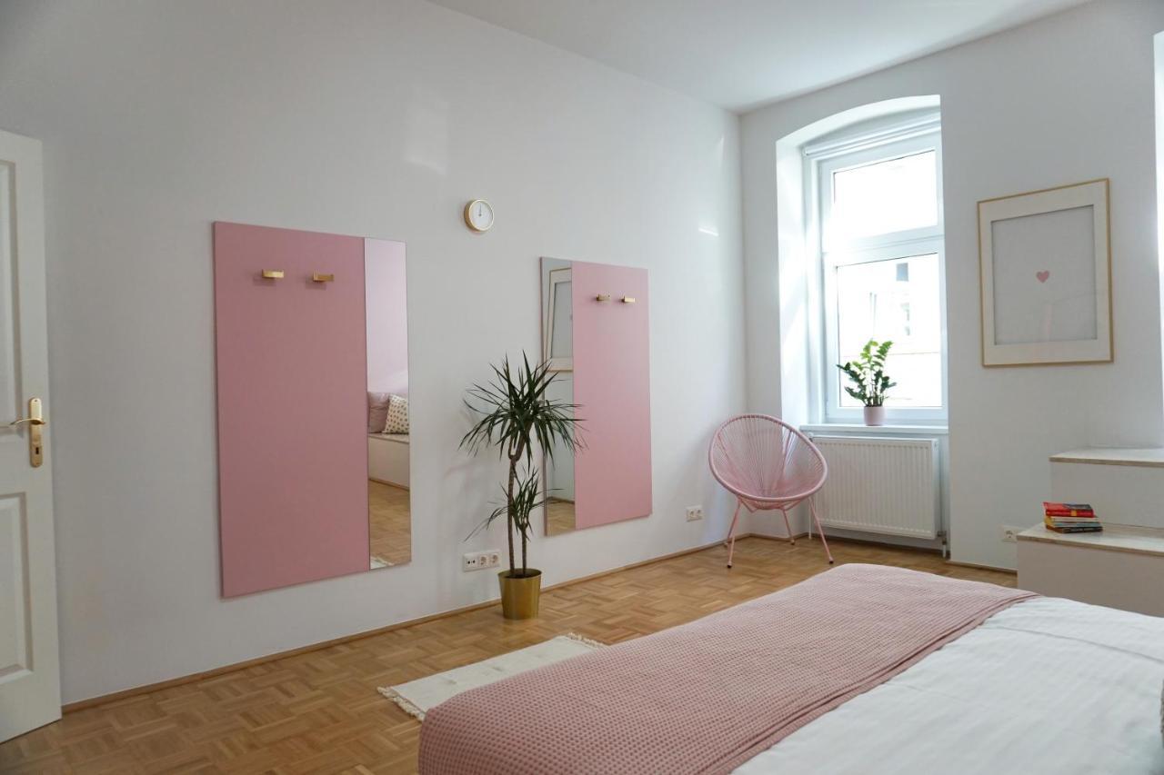 Vibrant Design Apartments - Full Kitchen - Wi-Fi - 18 Mins To City Centre Vienna Luaran gambar