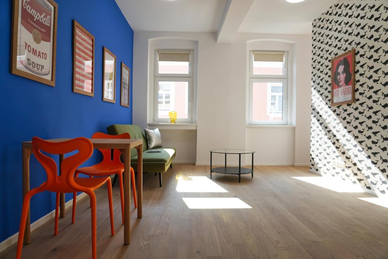 Vibrant Design Apartments - Full Kitchen - Wi-Fi - 18 Mins To City Centre Vienna Luaran gambar