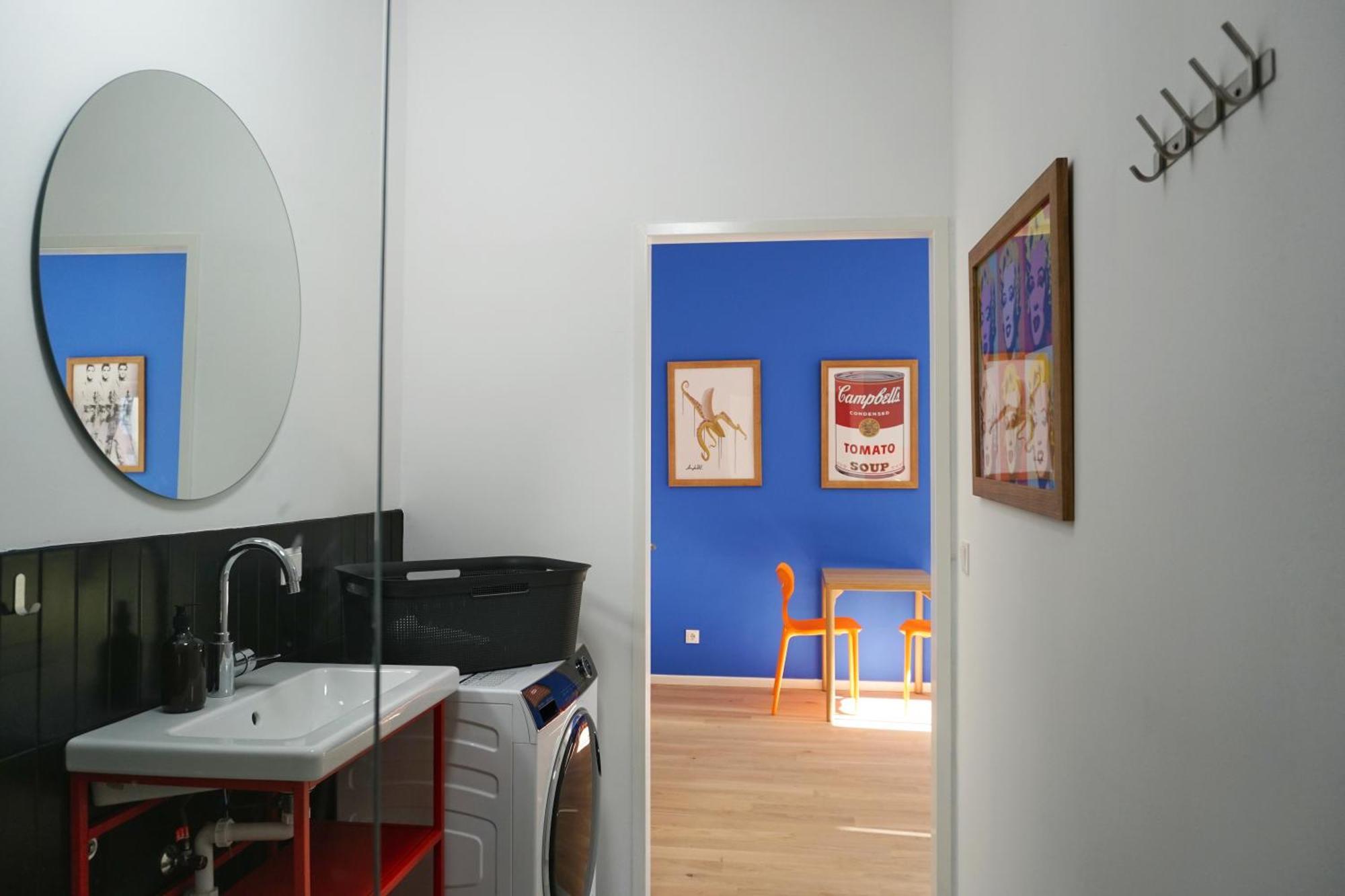 Vibrant Design Apartments - Full Kitchen - Wi-Fi - 18 Mins To City Centre Vienna Luaran gambar